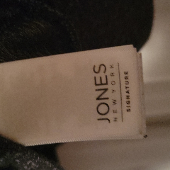 Top - Picture 4 of 4